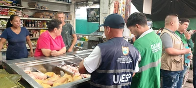 Inició proceso de recuperación ambiental en la plaza de mercado de Santa Elena