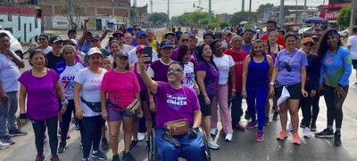 Con una ‘Caminata Púrpura’, abrazos y reaprendizajes, las mujeres disfrutaron de una manera muy especial la Ciclovida de Cali