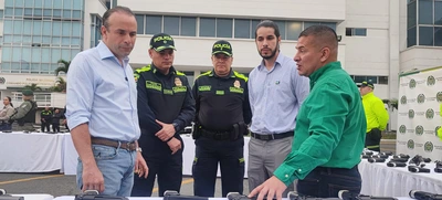 Alcalde de Cali anunció incautación de 309 armas de fuego y aumento de presupuesto en seguridad: “Seguiremos desarmando a los bandidos”