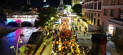 El centro histórico de la ciudad recibió con sus mejores galas a 2000 deportistas en la carrera 4.2K