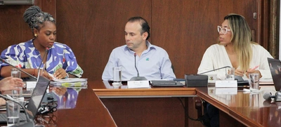 Secretaría de Educación y MEN abordan temas cruciales para mejorar la educación en Cali