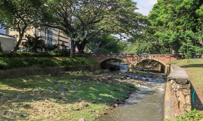 Alcaldía y Gobernación del Valle hacen equipo en la restauración de la cuenca hidrográfica del río Cali