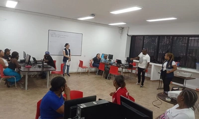 El CRAV capacita víctimas del conflicto armado para que hagan sus trámites en línea