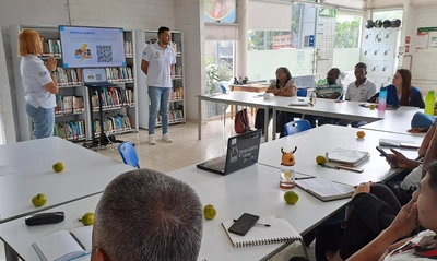 Más de 70 bibliotecarios de Cali se capacitan para el abordaje integral y prevención de salud mental