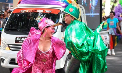 El ‘Festival de la Independencia y la Diversidad’ convirtió al Parque del  Amor en un carnaval de cultura, colores, baile y alegría
