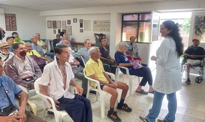 Cuidando a quienes nos cuidaron: entrega de más de 200 kits de aseo en el Hospital Geriátrico de San Miguel
