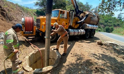 Emcali realiza trabajo preventivo en la parte alta de Chipichape para  evitar inundaciones durante la temporada de lluvias