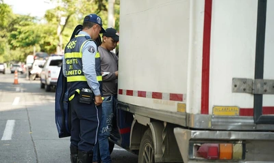 Recuperar la dignidad y el respeto hacia los agentes de tránsito y la autoridad, objetivo clave del alcalde Eder