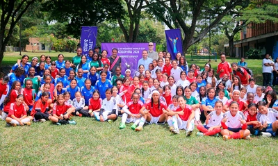 Festival Jugamos Juntas, una exitosa jornada de formación de fútbol femenino
