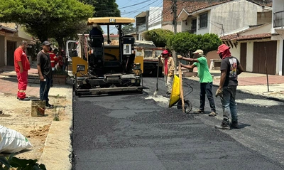 Barrio Pampalinda dice #ChaoHueco: inició la pavimentación de una de sus vías más importantes