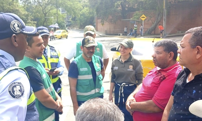 Operativo de control a lavaderos ilegales se transformó en una jornada de educación ambiental para taxistas