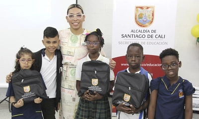 Se entregaron kits escolares a estudiantes vulnerables de las 92 Instituciones Educativas Oficiales de Cali
