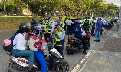 Cuerpo de agentes de tránsito de Cali intensifica los operativos especiales: en tres días se inmovilizaron 300 vehículos