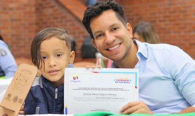 Niños y niñas asumieron el rol de secretarios por un día