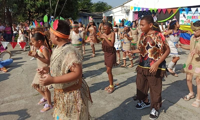 ¡Un viaje por Colombia en la Institución Educativa Oficial Villa del Sur! Estudiantes deslumbran con el Festival de la Diversidad Cultural