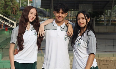Presentación de videos en inglés: una de las oportunidades de la institución educativa Santa Cecilia