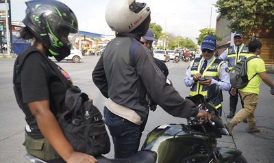Listo el borrador del decreto por el cual se adoptan medidas preventivas para la seguridad vial: se restringe el tránsito de motocicletas