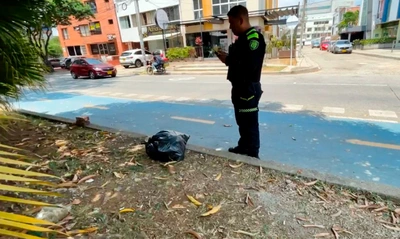 ‘Más cultura, menos multas’: autoridades multan a ciudadana por promover que habitantes en situación de calle arrojaran escombros en un separador vial