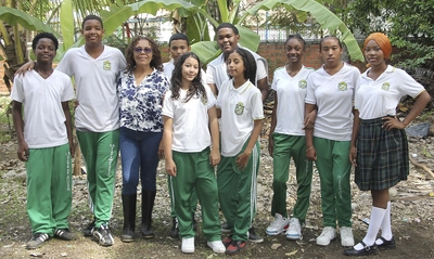 “La huerta es un territorio de paz: un espacio donde se aprende para la vida”: docente de la Institución Educativa Siete de Agosto