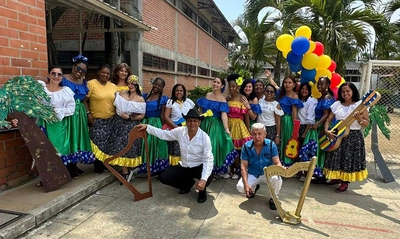 La Institución Educativa Oficial Donald Rodrigo Tafur pinta de colores la diversidad colombiana