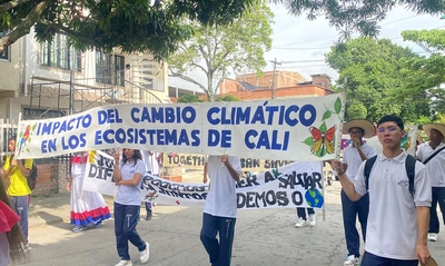 Con un desfile biodiverso la Institución Educativa Oficial Agustín Nieto Caballero celebró la Semana Cultural y Ambiental