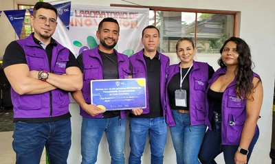 Institución educativa Normal Superior Farallones de Cali estrena laboratorio de Innovación