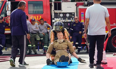Con un show de Súper Bombero en la Unidad Deportiva Jaime Aparicio, culminaron con éxito los Juegos Latinoamericanos de Policías y Bomberos