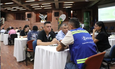 Rueda de negocios generó alianzas entre organizaciones de recicladores y empresas transformadoras de residuos aprovechables