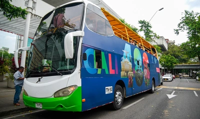 Secretaría de Turismo de Cali alerta de modalidades de fraude en el servicio de bus turístico