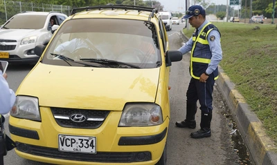 A partir del 21 de diciembre la tarifa de taxis en Cali se incrementa en $500, la carrera mínima queda en $6500