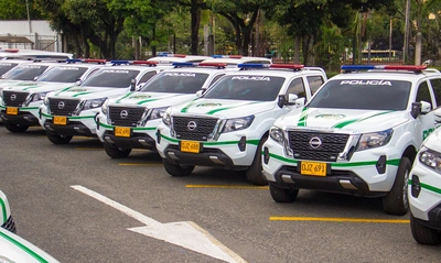 Alcaldía de Cali sigue reforzando las capacidades de la Policía Metropolitana: se entregaron siete camionetas para la operatividad