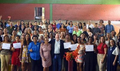 Más de mil emprendedores caleños se gradúan en liderazgo e innovación con enfoque en economía solidaria