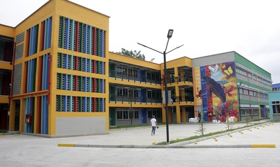 En el regreso a clases, este lunes 27 de enero, estudiantes de la Institución Técnica Comercial Villa del Sur serán recibidos con una  nueva sede