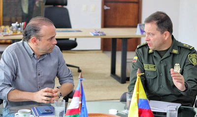 El nuevo director de la Policía Nacional elige a Cali para su primera visita oficial: respalda los esfuerzos de seguridad del alcalde Alejandro Eder
