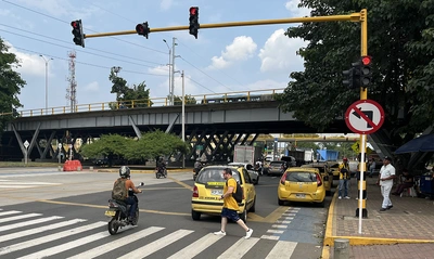 Cali avanza en movilidad: plan de choque permitió recuperar la red  semafórica en la calle 70