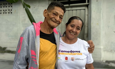 La historia de Estela Cardona y don Jairo, un ejemplo de solidaridad y esperanza en los comedores comunitarios