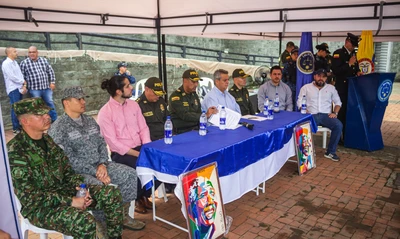 Reclusos embellecen al coliseo María Isabel Urrutia dando mensaje de resocialización y reconciliación con la sociedad