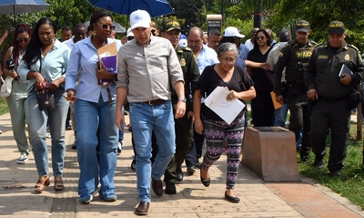 Alcalde Eder confirmó la captura del presunto responsable de triple homicidio en Bulevar de Oriente