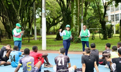 Alcaldía de Cali lideró jornada de embellecimiento y acción ambiental en el barrio Santa Anita