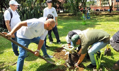 Gran jornada de ‘Distrito más Verde’ se realizó con éxito en la Comuna 17 de Cali