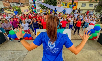 El yoga se tomó a los Bulevares del Río y de Oriente