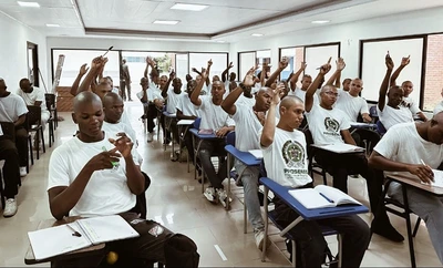 Alcaldía de Cali y el Programa de las Naciones Unidas para el Desarrollo, inician formación de diplomado dirigida a 400 jóvenes soldados y policías
