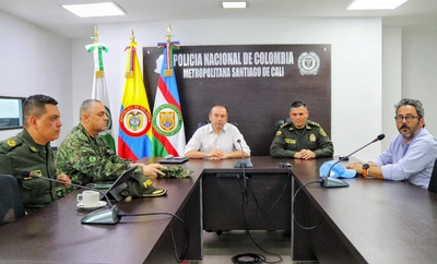 Alcalde Eder aumenta recompensas por responsables de atentado contra CAI PTAR y ordena el despliegue de Policía y Fuerzas Militares  en Cali