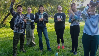 Exitosa Jornada de Avistamiento de Aves muestra la riqueza del Bosque Urbano Multicentro y Celebra el Liderazgo de Colombia en el Global Big Day