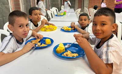 ¡Pa’ que Veás! En Cali se garantiza la alimentación escolar para más de 140.000 estudiantes en 2025