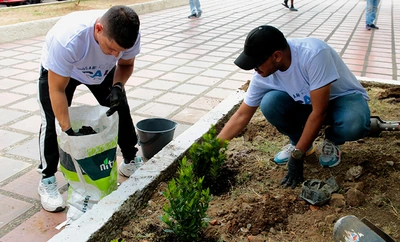 El parque de San Nicolás se vistió de color, alegría y esperanza:  un regalo de amor por los 489 años de Cali