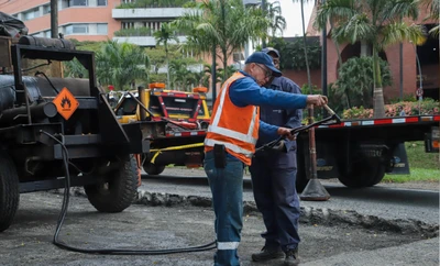 Cali avanza en recuperación vial: 157 barrios intervenidos con recursos propios