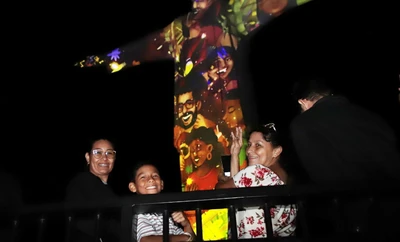 Con expectativa, alegria y en familia, asi fue el domingo de mapping en Cristo Rey