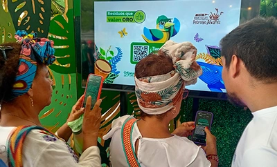 Con ‘Bella’, el primer chatbot ambiental, cientos de caleños están aprendiendo a cuidar el ambiente en el  Petronio Álvarez
