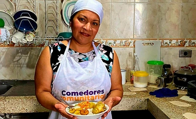 En lo alto de Siloé, un mirador de esperanza florece a través de un comedor comunitario